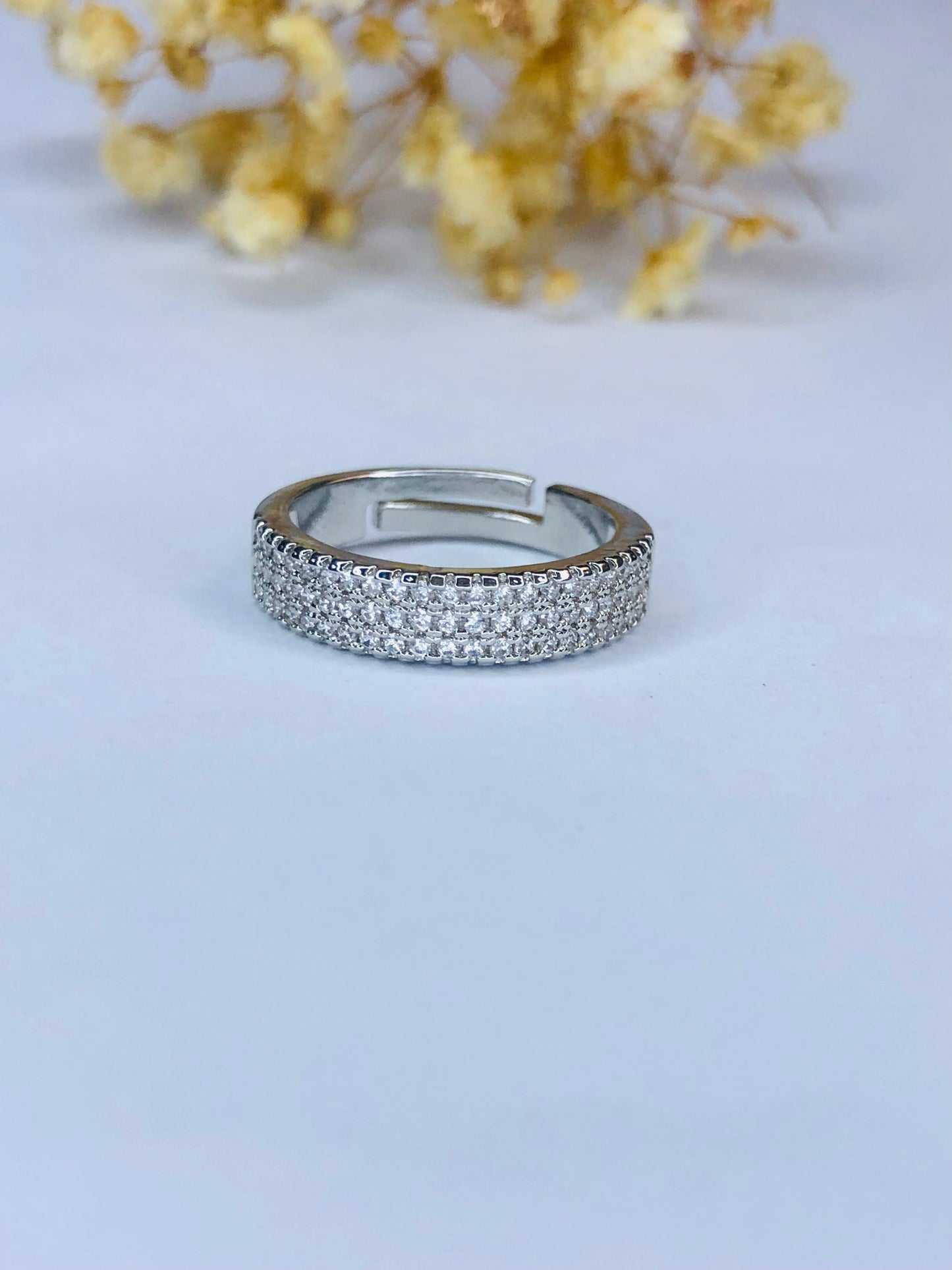 Twirl Shine Ring