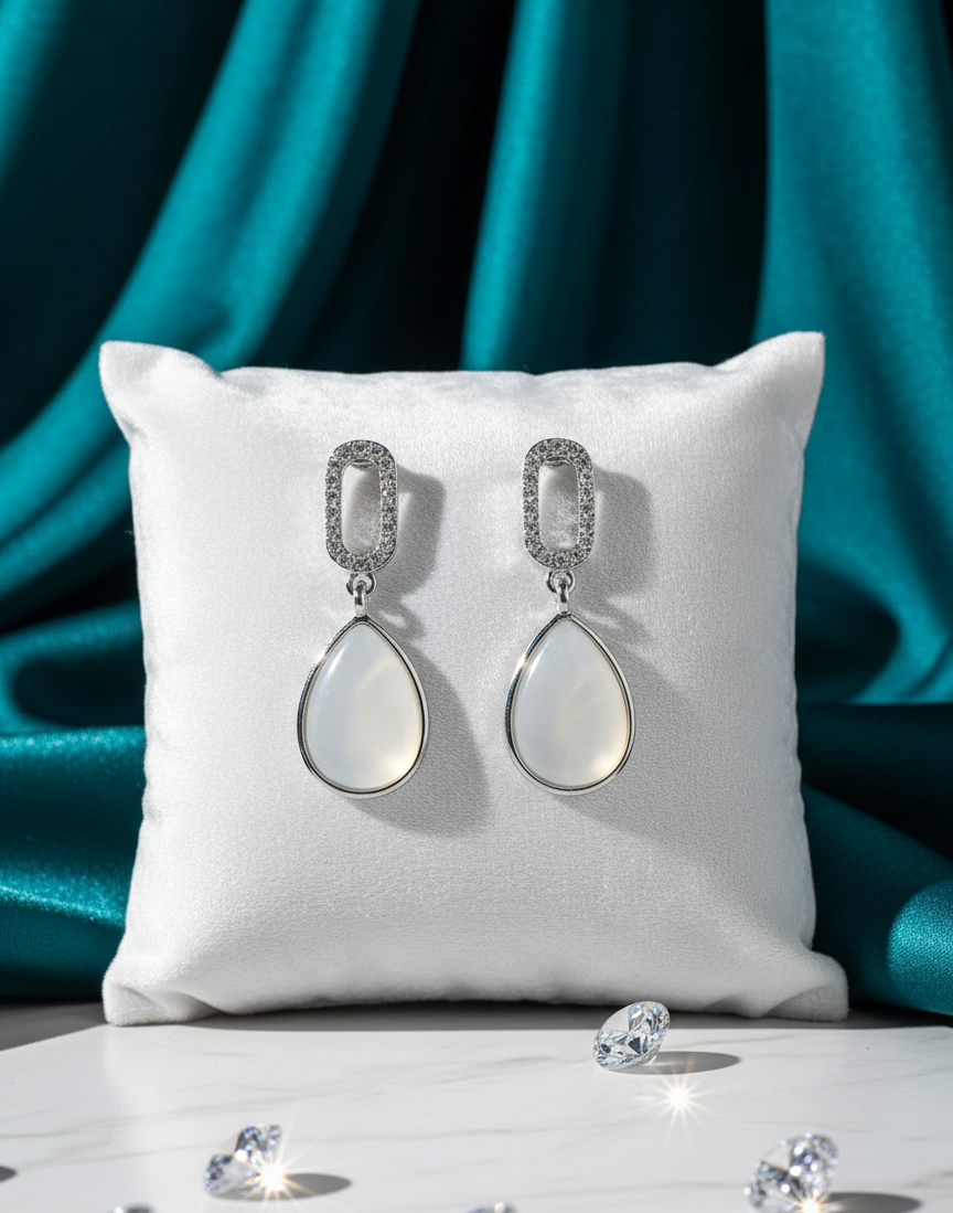 Silver water drop zircon earrings, lightweight and elegant design